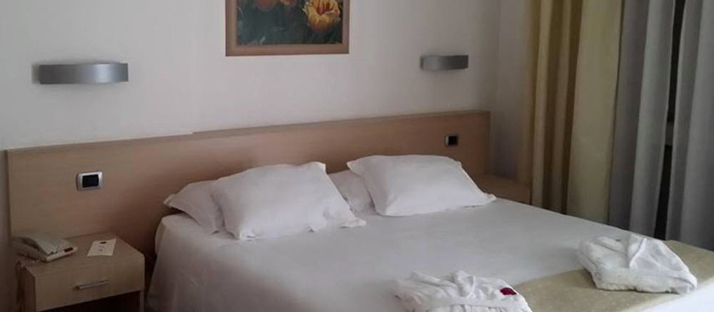 Park Hotel Mondovì Eksteriør bilde